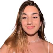 Profesora de refuerzo en inglés, biología y historia